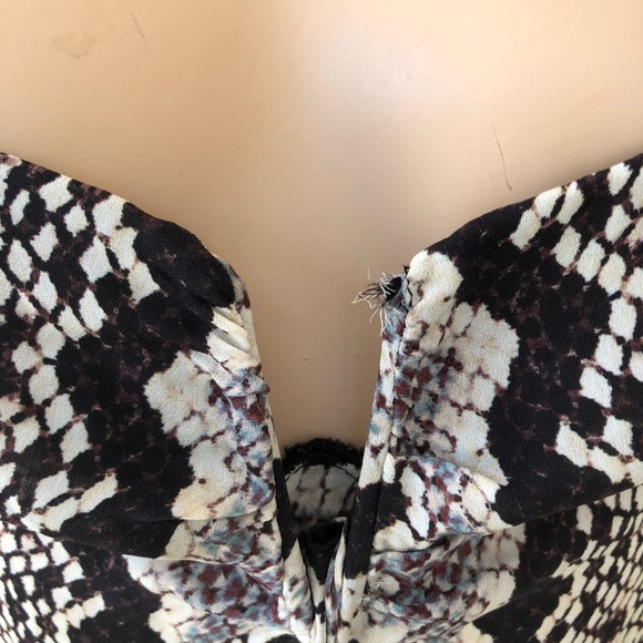 Nicole Miller Artelier Anaconda Silk Blouse Sz:M - Picture 5 of 6